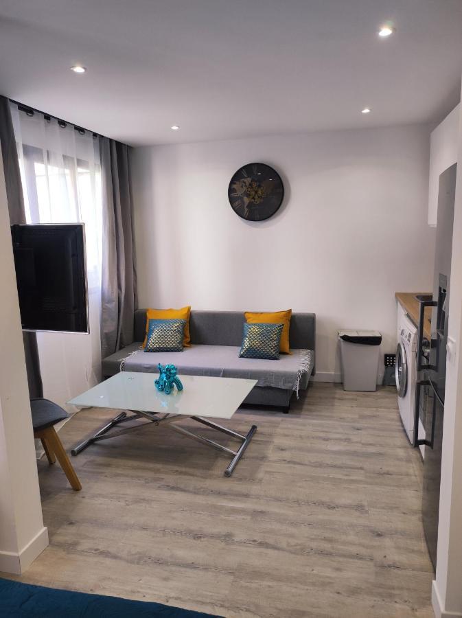 Lumineux Charming Appartement - Cozy Flat Le Chesnay  Luaran gambar
